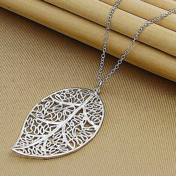 STERLING SILVER LEAF NECKLACE - Picture 10 of 11